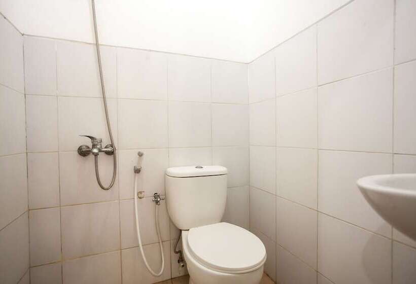 غرفة قياسية, Reddoorz Plus Near Galaxy Mall