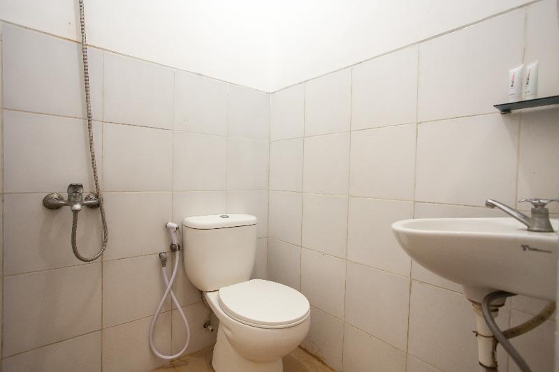 غرفة قياسية, Reddoorz Plus Near Galaxy Mall