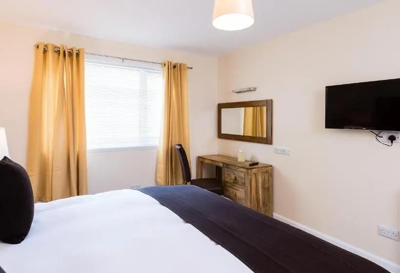 سوییت سوپریور, The Claymore Guest House And Apartments