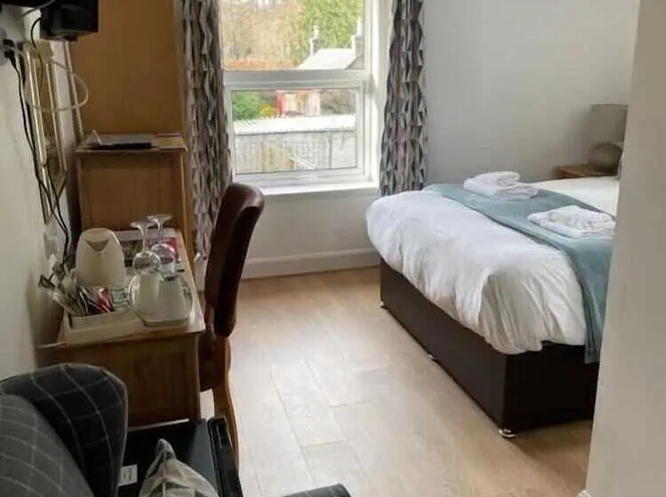 اتاق استاندارد, The Claymore Guest House And Apartments