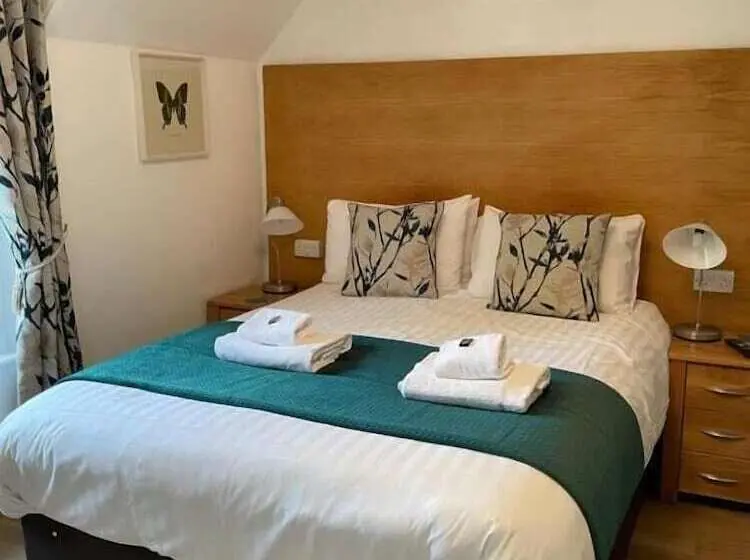 اتاق استاندارد, The Claymore Guest House And Apartments