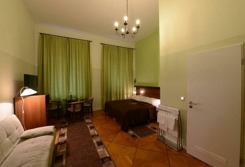 اتاق راحتی, Pension Classic