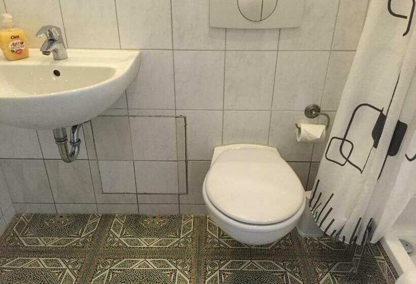 اتاق راحتی, Pension Classic