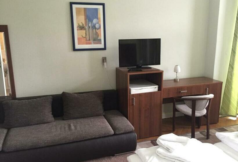 اتاق راحتی, Pension Classic