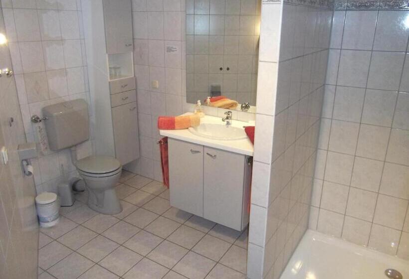 Номер Стандарт, Pension Und Weingut Hirschhof