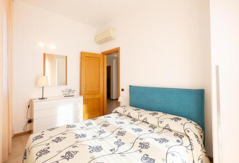 Апартаменты 2 Спальни, Riviera Residence