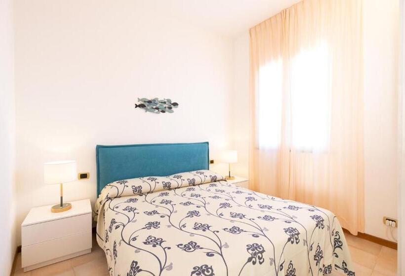 Апартаменты 2 Спальни, Riviera Residence