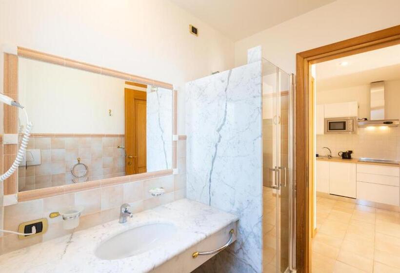 Apartamento 2 Dormitórios, Riviera Residence