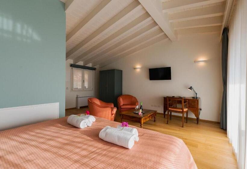 발코니가 있는 스위트, Il Bagnolo Eco Lodge