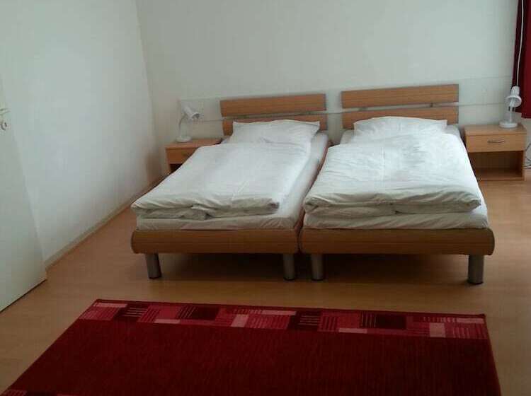 חדר סטנדרט לשלושה, Picobello Pension