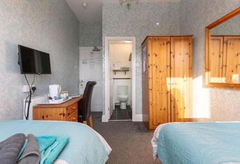 标准间, The Fairmile