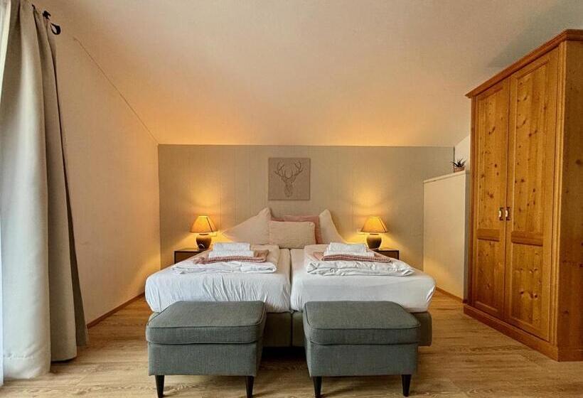 ファミリールーム, Magali S, Bed & Breakfast   Inclusive Summer Card