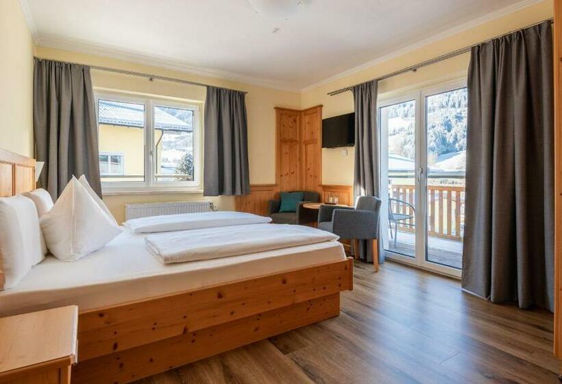 غرفة قياسية, Das Martell