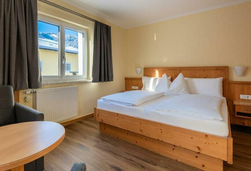 غرفة قياسية, Das Martell