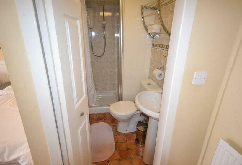 اتاق خانوادگی, Drumorne Guest House