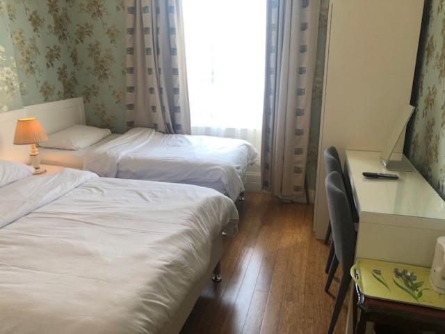 اتاق خانوادگی, Drumorne Guest House