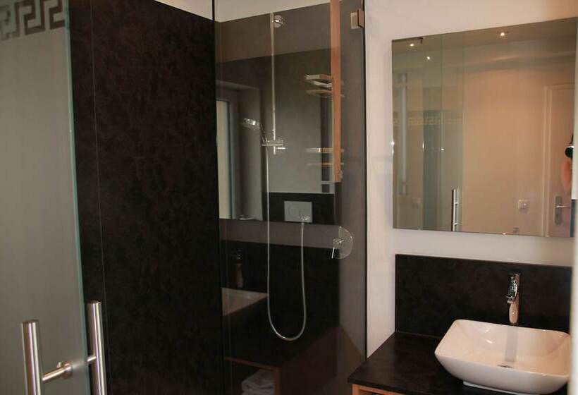 스탠다드 트리플 룸, Gasthaus Kellerer