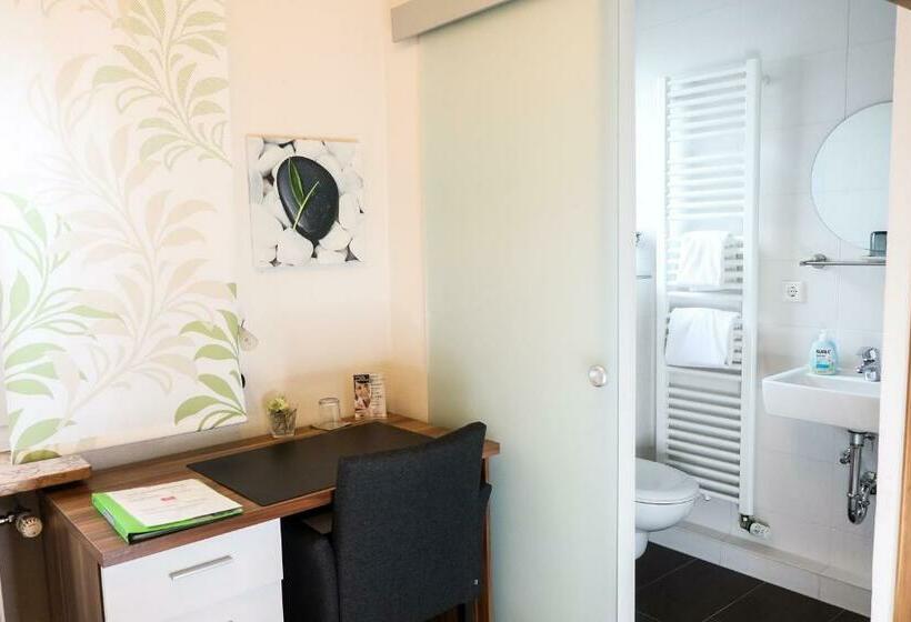 اتاق استاندارد یک نفره, Gästehaus Zur Linde