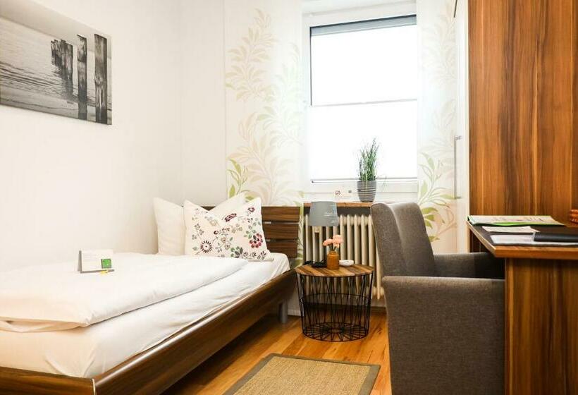 اتاق استاندارد یک نفره, Gästehaus Zur Linde