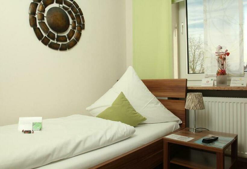 اتاق استاندارد یک نفره, Gästehaus Zur Linde