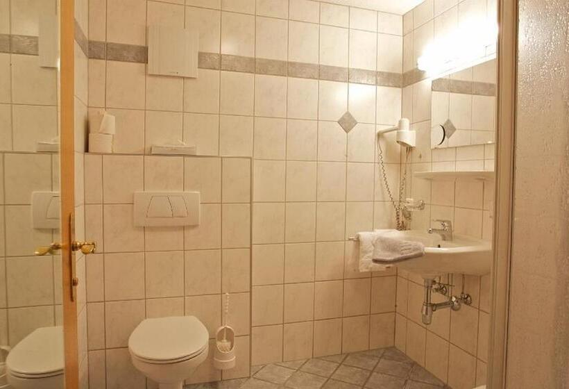 Номер Стандарт, Haus Zangerl