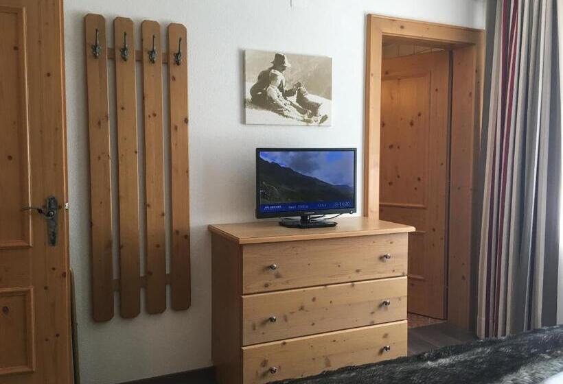 Апартаменты 1 Спальня, Haus Zangerl