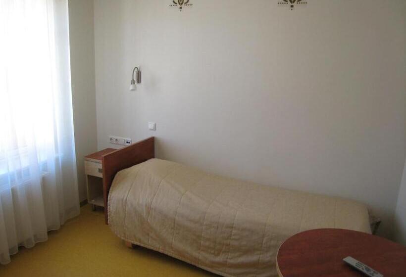 اتاق استاندارد یک نفره, Hommiku Guesthouse