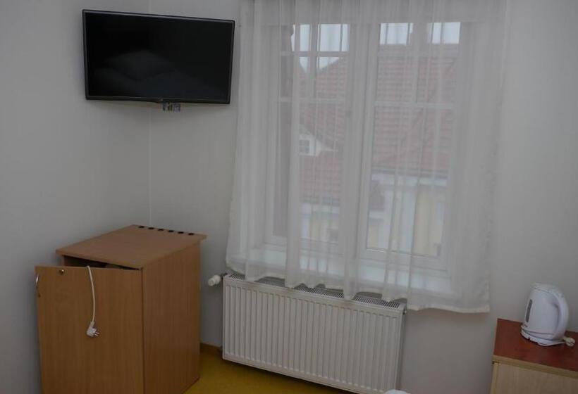 اتاق استاندارد یک نفره, Hommiku Guesthouse