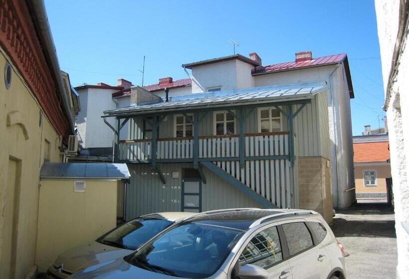 اتاق استاندارد, Hommiku Guesthouse