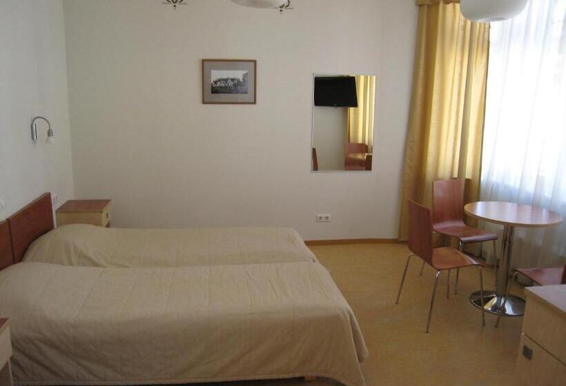 اتاق استاندارد, Hommiku Guesthouse