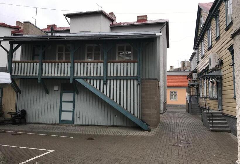 آپارتمان 1 خوابه با بالکن, Hommiku Guesthouse