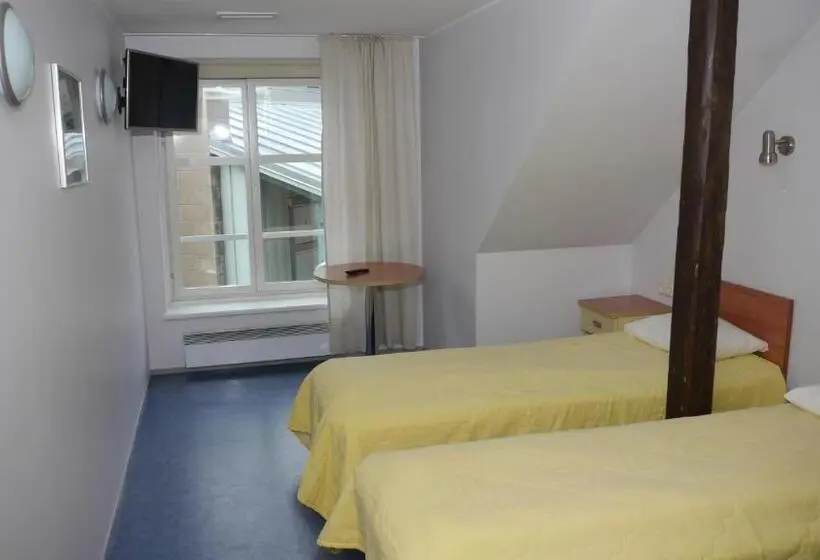 اتاق اکونومی, Hommiku Guesthouse