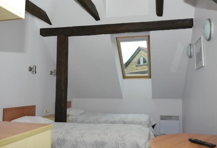 اتاق اکونومی, Hommiku Guesthouse