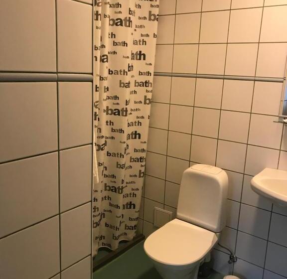 اتاق خانوادگی, Hommiku Guesthouse