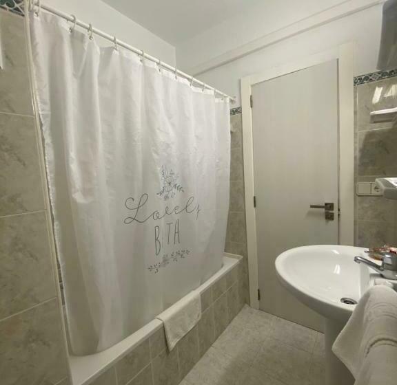 اتاق استاندارد, Hostal Pitiusa