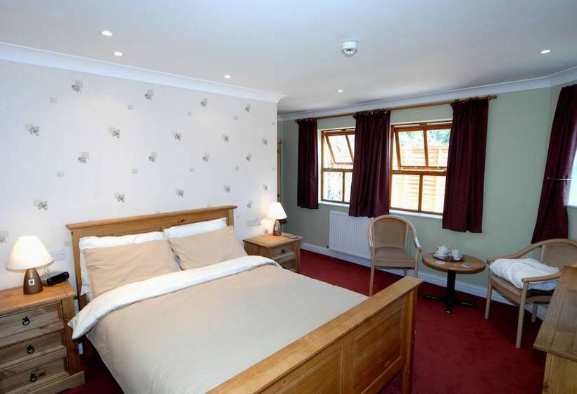 Номер Superior, New Overlander Inn