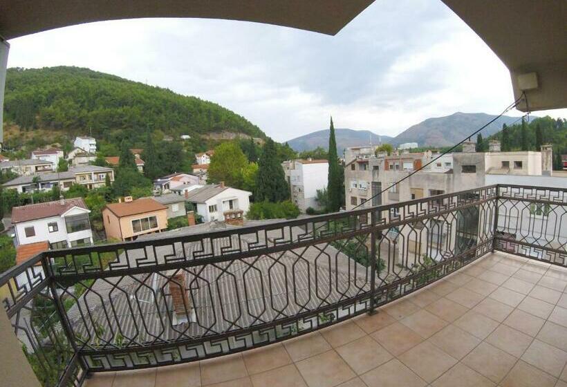 اتاق استاندارد با بالکن, Pansion Villa Bubalo
