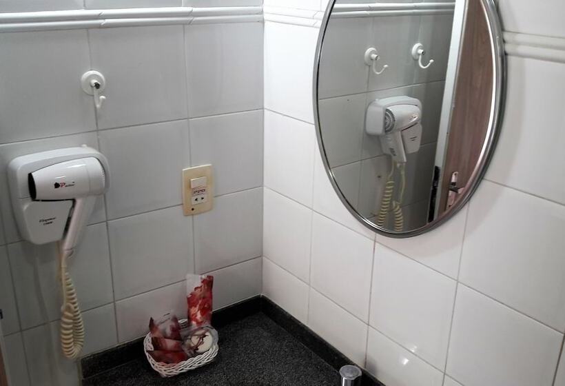 غرفة قياسية ثلاثية, Pousada Da Mangueira