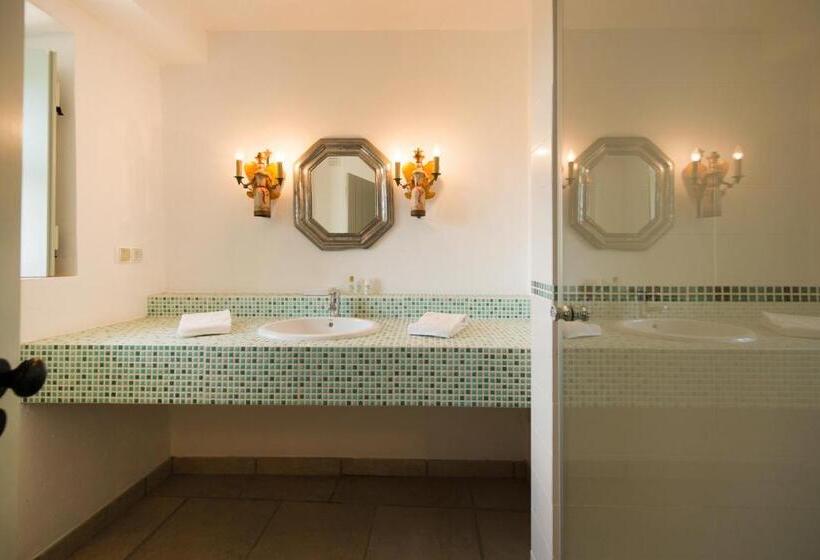 标准间, Quinta Da Colina