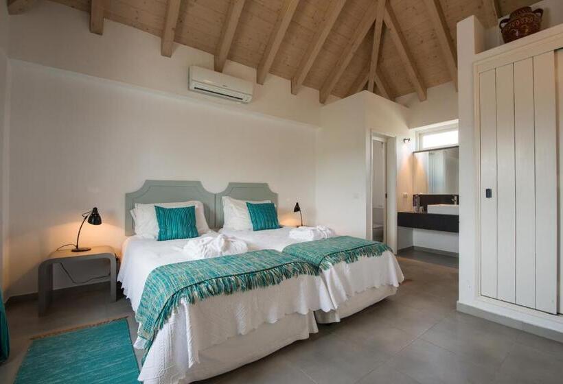 Вилла 3 Спальни, Quinta Da Colina