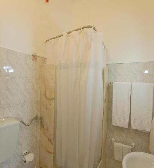 اتاق خانوادگی, Residencial Geres