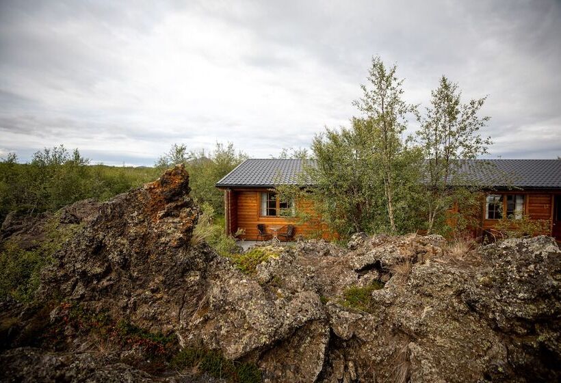 اتاق استاندارد سه نفره, Vogafjós Farm Resort