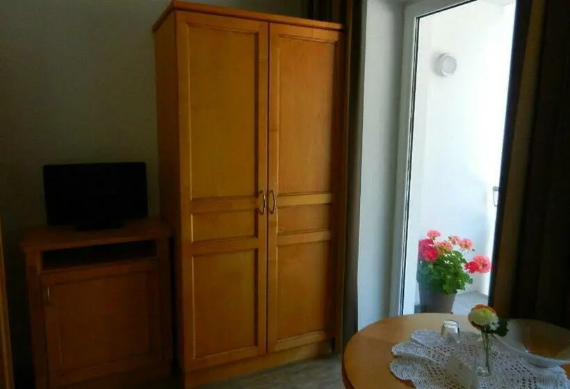 スタンダードシングルルーム, Pension Apartment Hödner