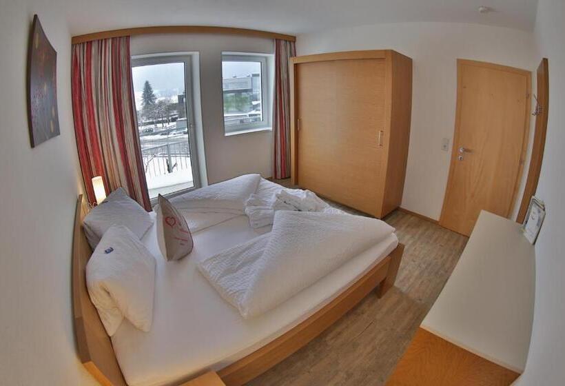 발코니가 있는 2 베드룸 아파트, Pension Apartment Hödner