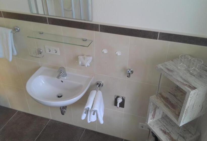 발코니가 있는 2 베드룸 아파트, Pension Apartment Hödner