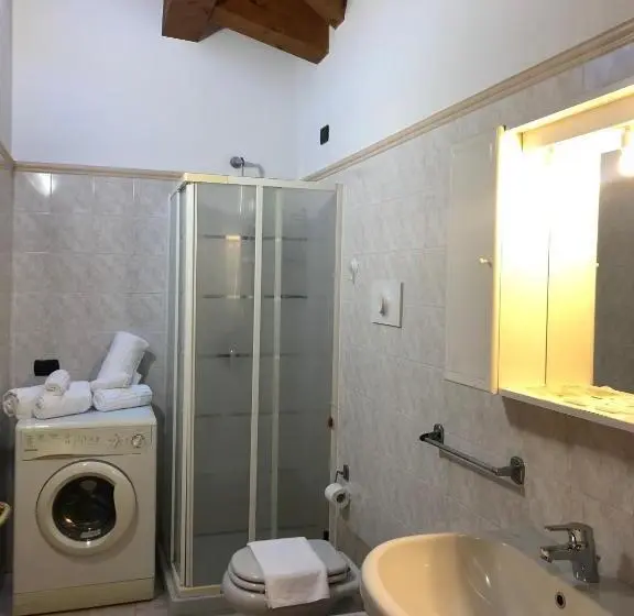 Huoneisto 2 Makuuhuonetta, Residence Oasi Di Monza