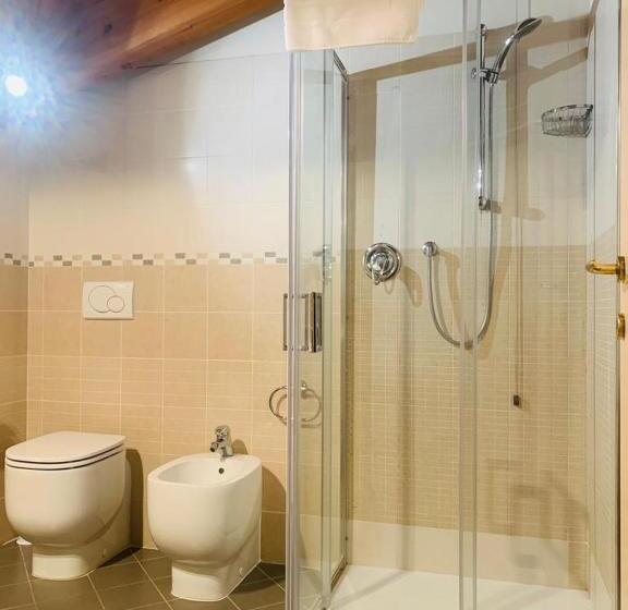 带2个卧室的公寓, Albergo Torre