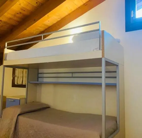 2ベッドルームアパートメント, Albergo Torre