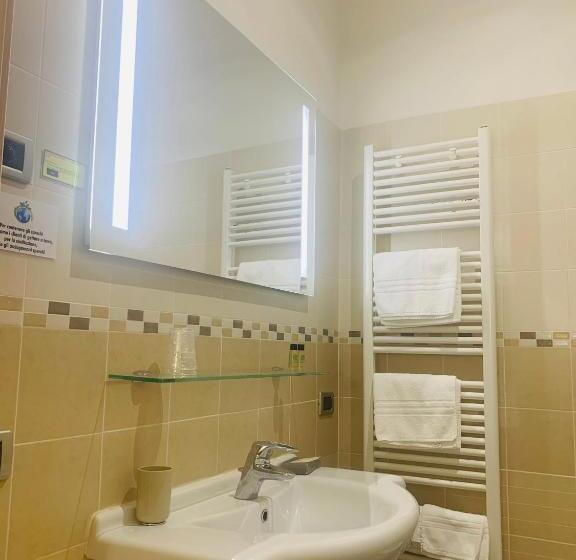 غرفة قياسية, Albergo Torre