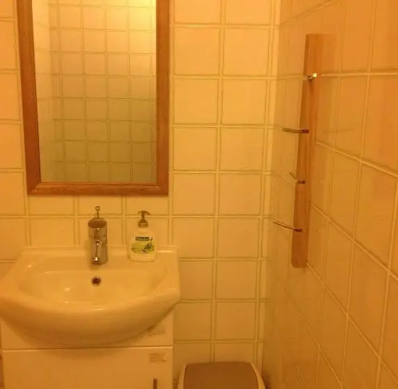 اتاق استاندارد, Puuna öömaja B&b
